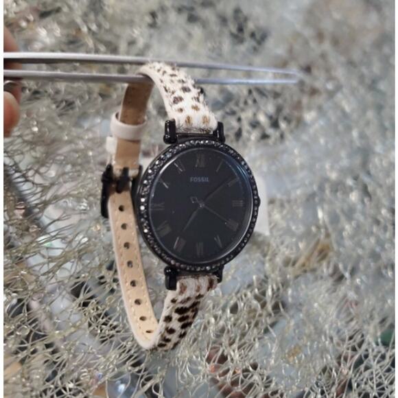 Fossil ES4726 Kinsey Spotted Leather Strap Watch - Picture 6 of 8